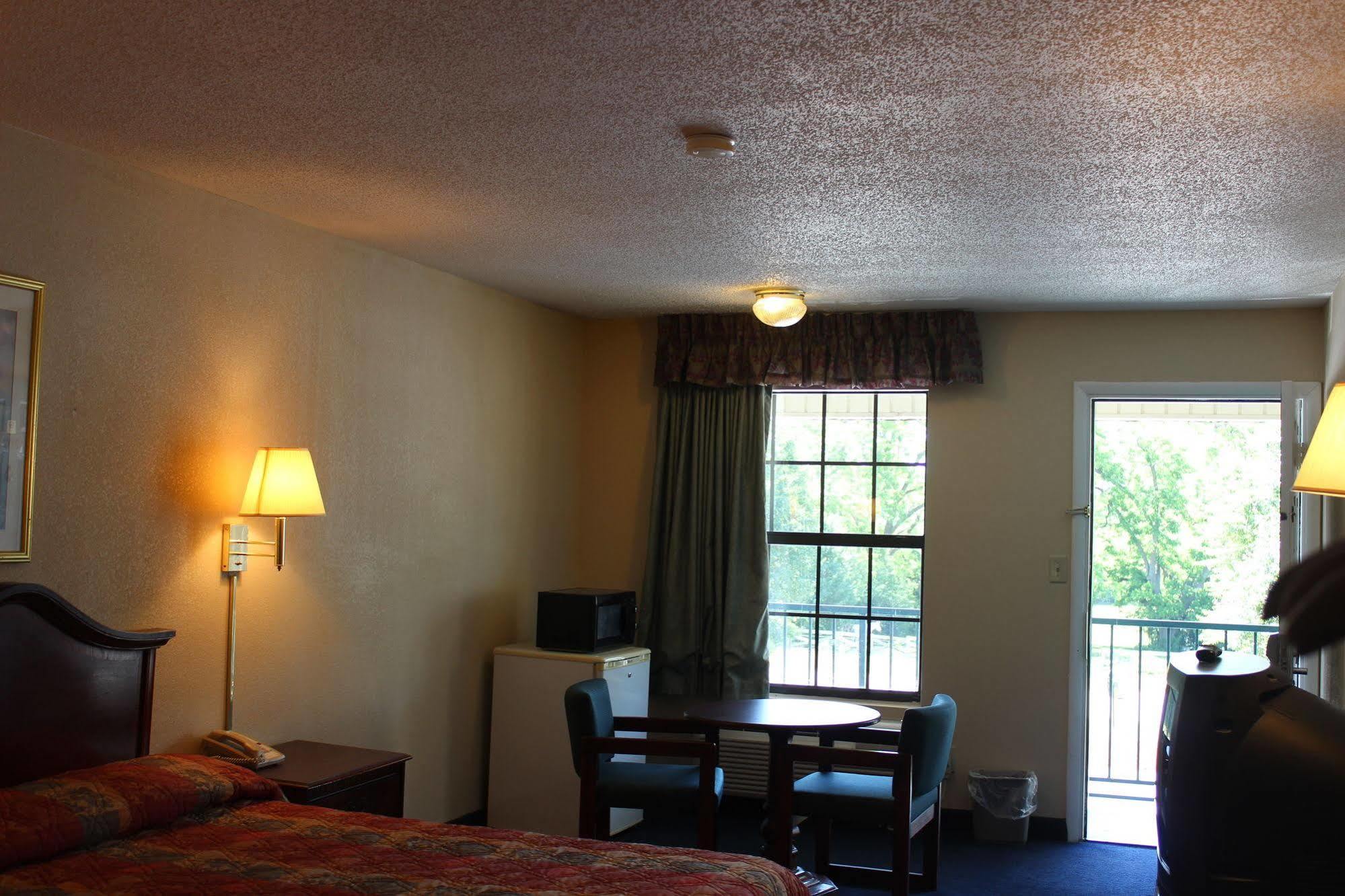 Deer Acres Inn Monroe Zewnętrze zdjęcie
